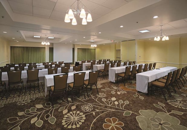 Images DoubleTree Suites by Hilton at The Battery Atlanta