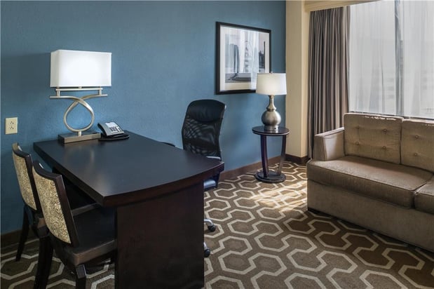 Images Embassy Suites by Hilton St. Louis Airport