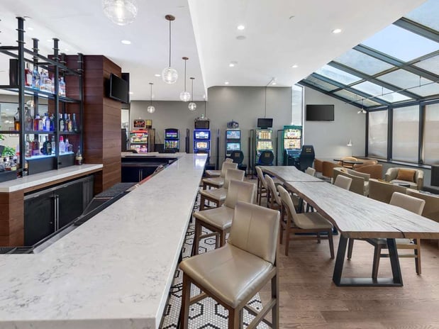 Images Hilton Chicago/Oak Lawn