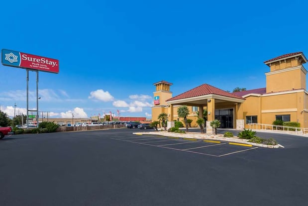 Images SureStay Plus by Best Western San Antonio North