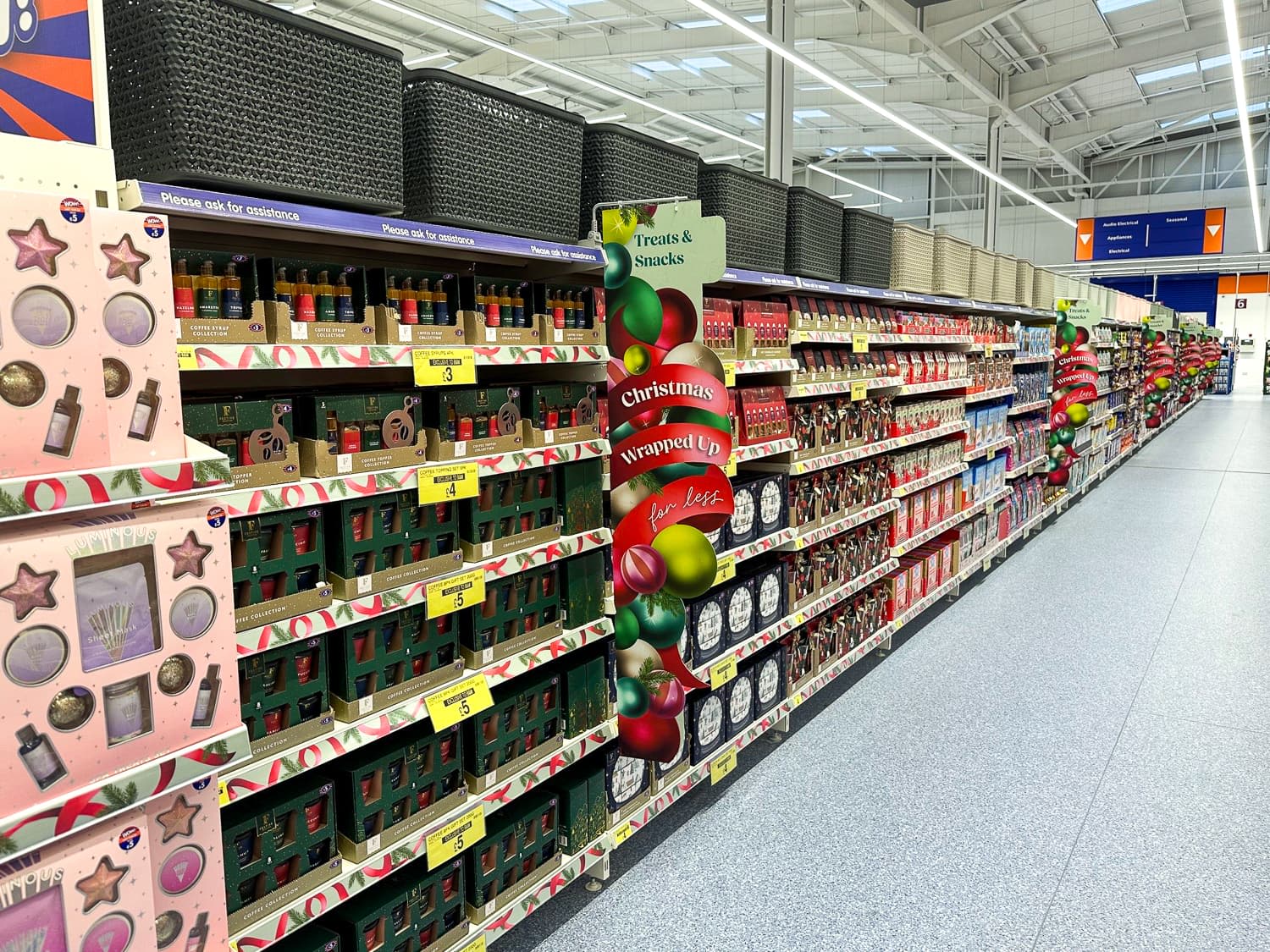 Images B&M Home Store with Garden Centre