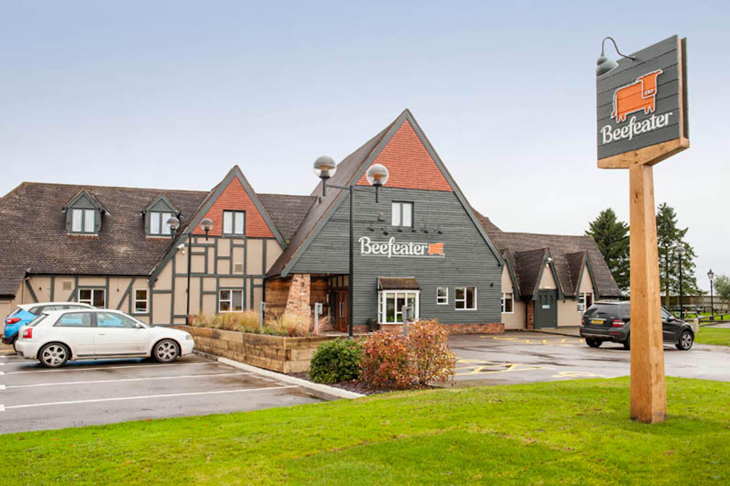 Beefeater restaurant exterior Solihull (Hockley Heath, M42) hotel Solihull 03333 218869