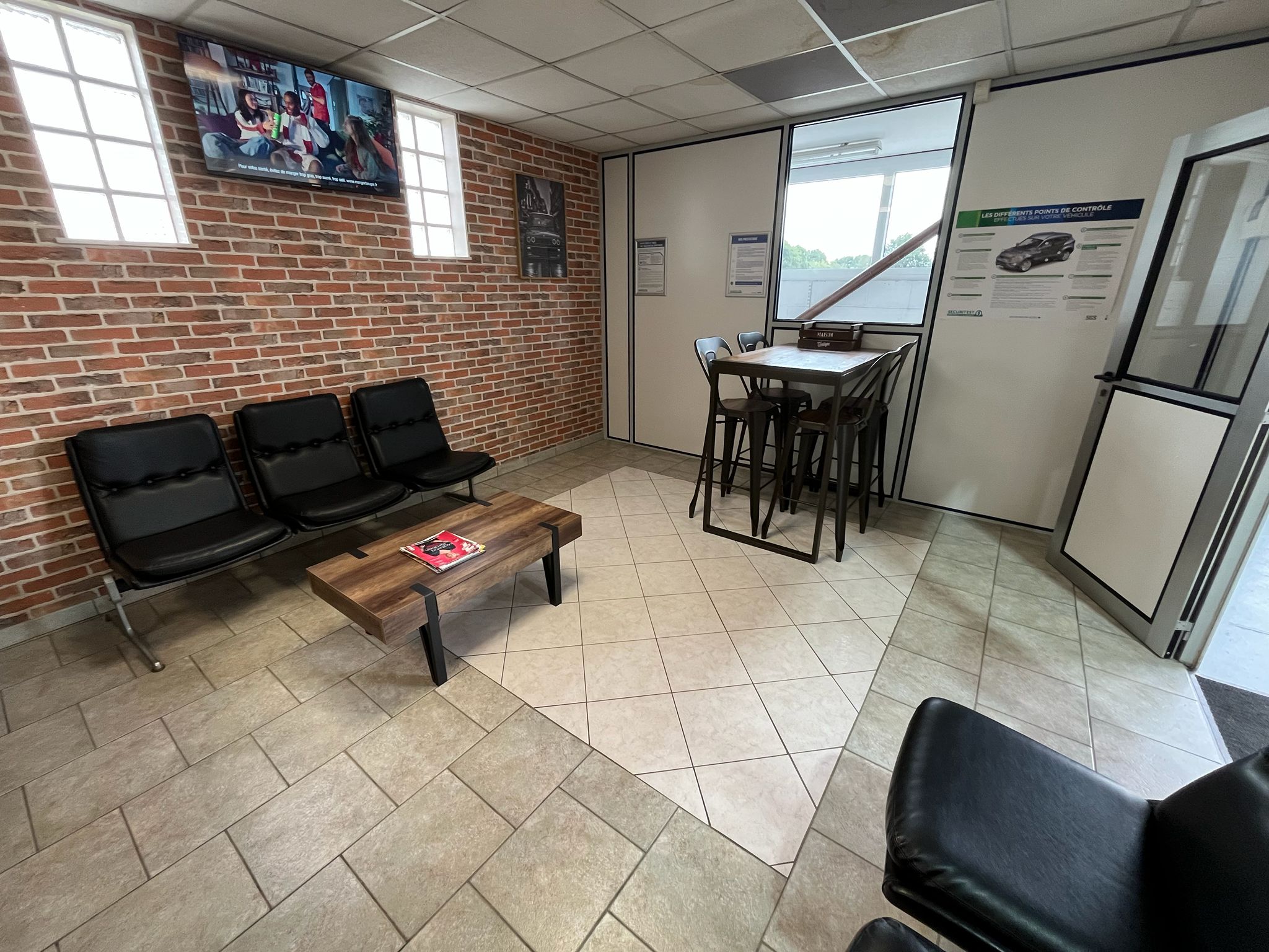 Salle d'attente Salle d'attente