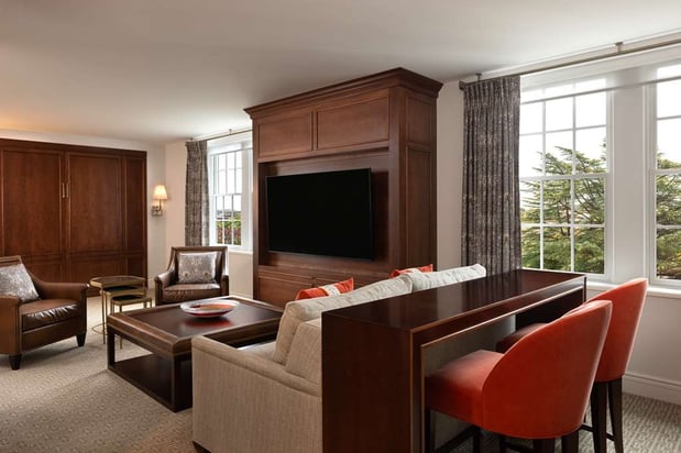 Images The Hotel Roanoke & Conference Center, Curio Collection by Hilton