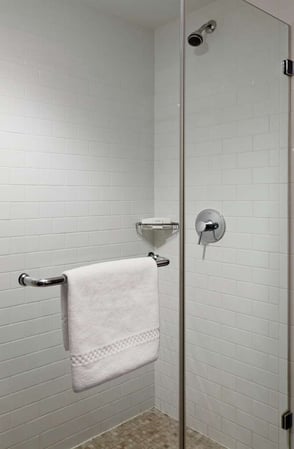 Images Distrikt Hotel New York City, Tapestry Collection by Hilton