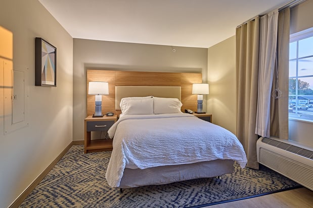 Images Candlewood Suites Peoria at Grand Prairie by IHG