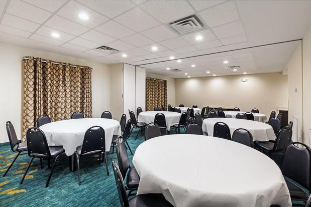 Images Candlewood Suites Houston North I45 Spring by IHG
