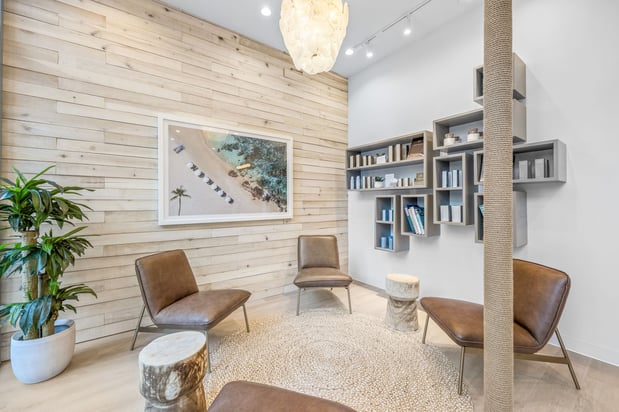 Images SUGARED + BRONZED (Carnegie Hill)