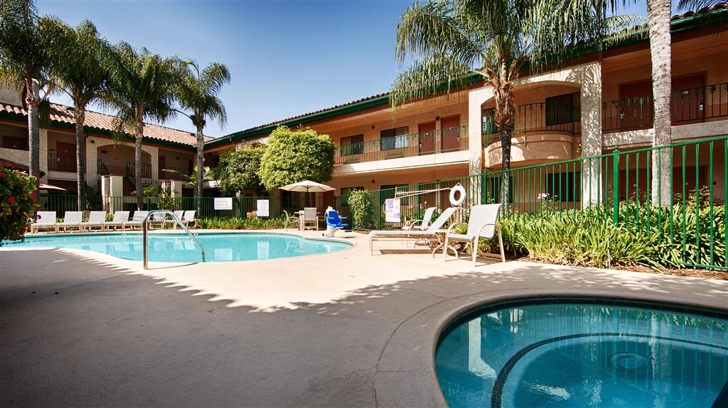 Outdoor Pool and Spa