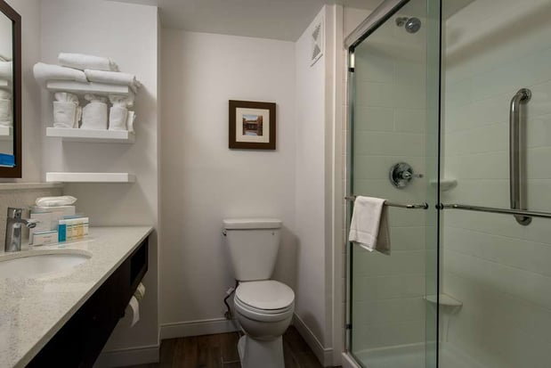 Images Hampton Inn Commerce