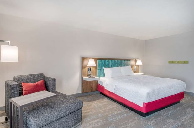 Images Hampton Inn New Philadelphia