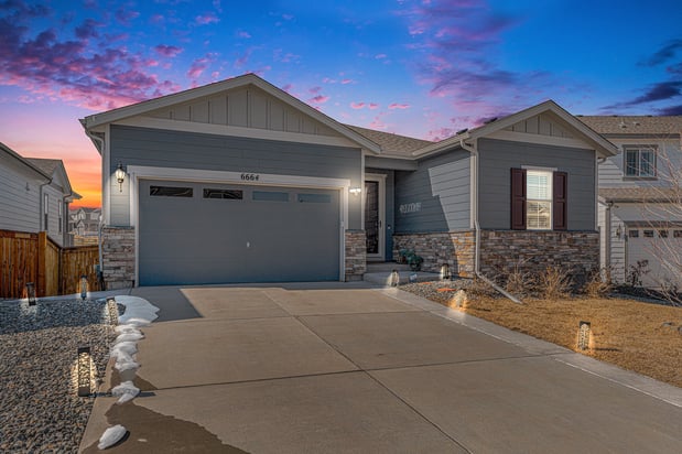 Images RE/MAX Professionals - Michael Kozlowski - Team Koz