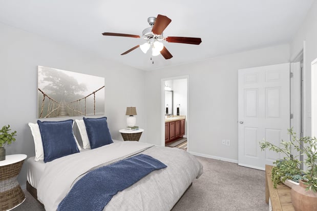 Images Camden Lake Pine Apartments