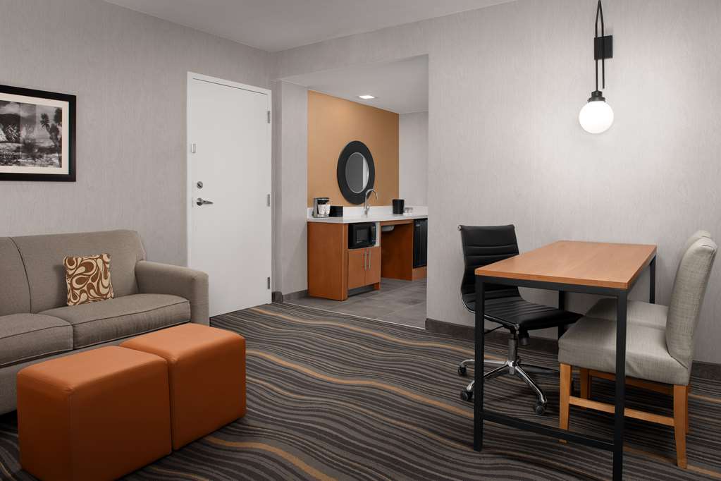 Guest room