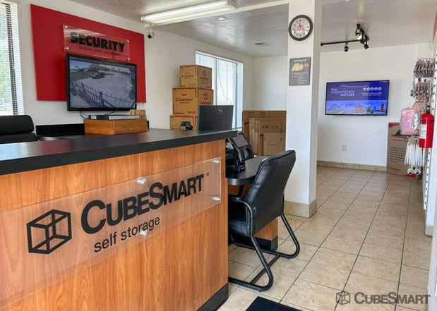 Images CubeSmart Self Storage
