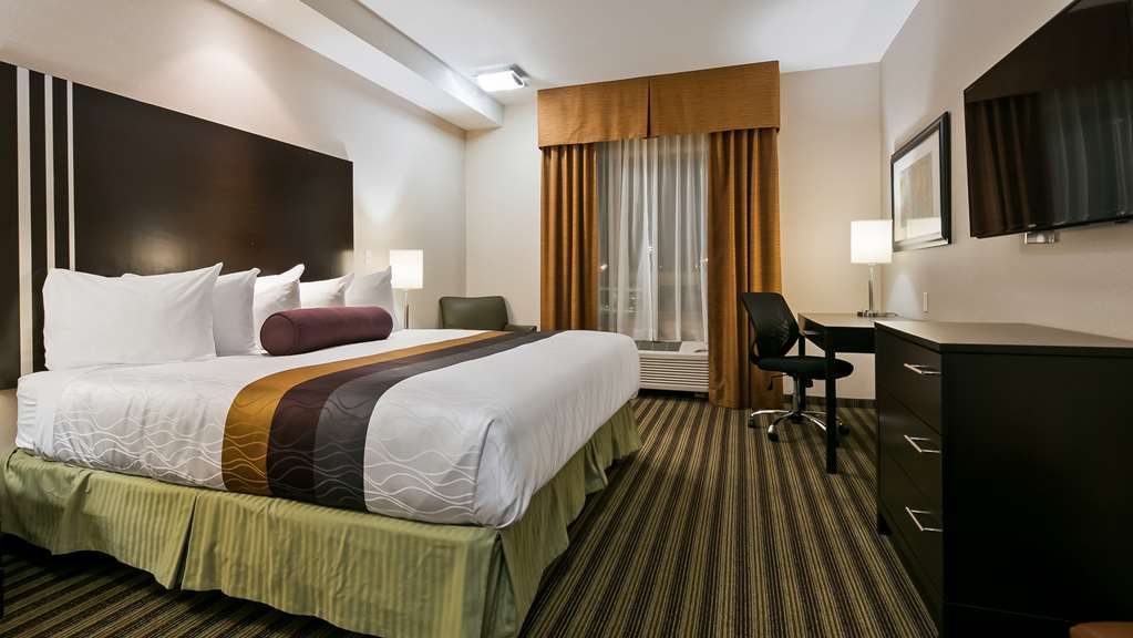 Guest Room Best Western Plus Sherwood Park Inn & Suites Sherwood Park (780)416-7800