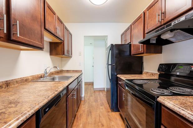 Images The Meadows Apartment Homes