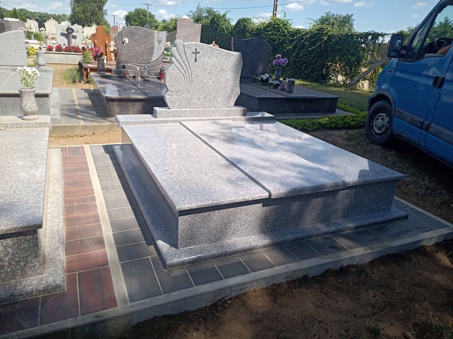 Images VARGA ZOLTÁN KŐFARAGÓ-MŰKŐKÉSZÍTŐ