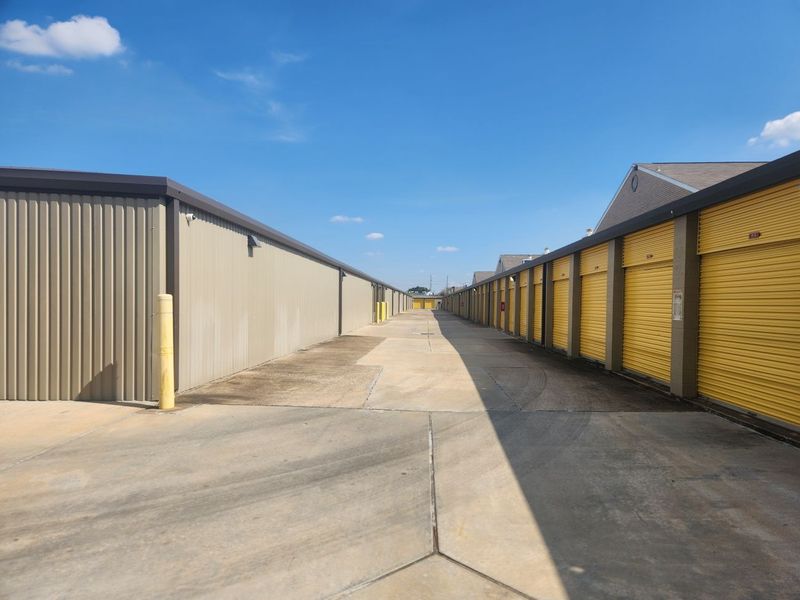 Extra Space Storage Image