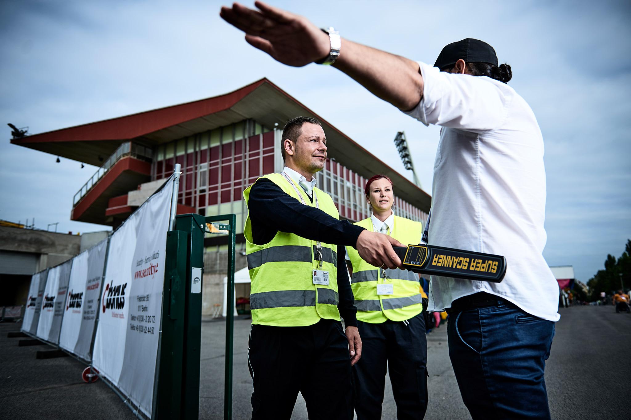 CIBORIUS Security & Service Solutions Berlin GmbH, Wartenberger Straße 24 in Berlin