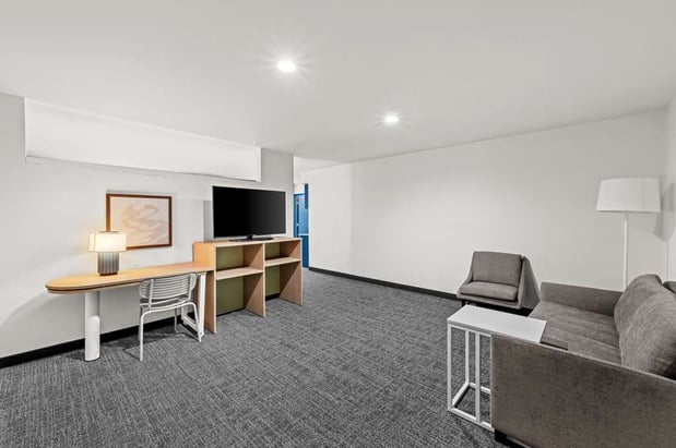 Images Spark by Hilton Sterling Dulles Airport