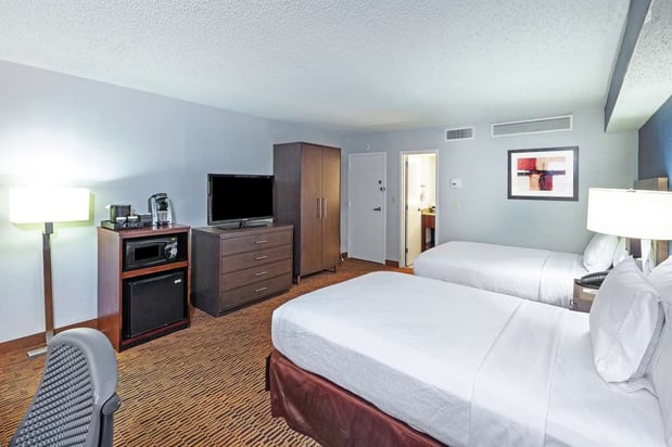 Images Embassy Suites by Hilton Dallas Market Center