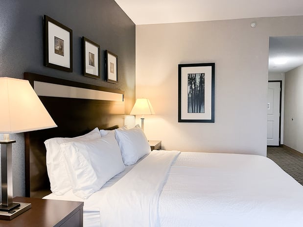 Images Holiday Inn Express & Suites Morton Peoria Area by IHG