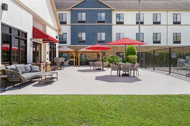 Images Homewood Suites by Hilton Beaumont, TX