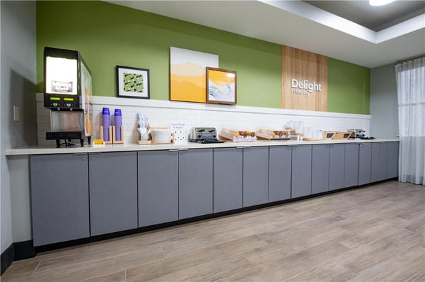 Images Spark by Hilton Lafayette South