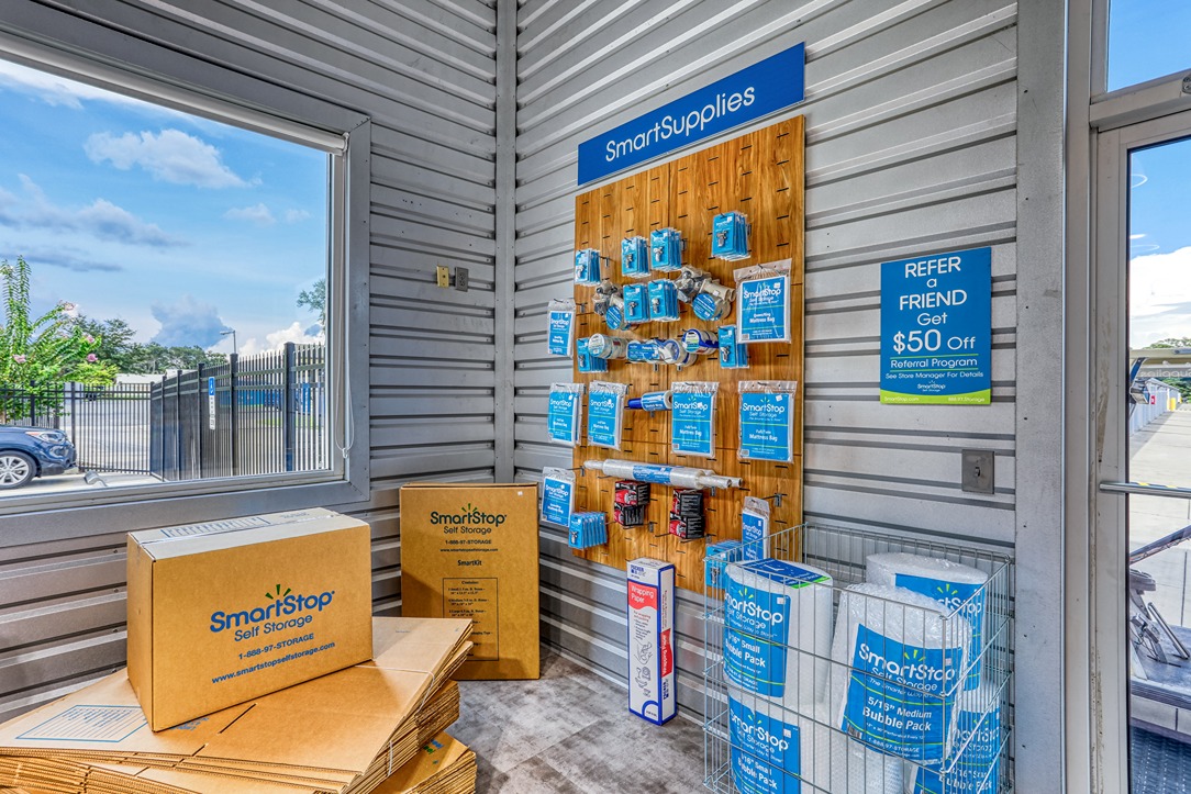 smartstop-lady-lake-florida-175-rolling-acres-rd-moving-supplies