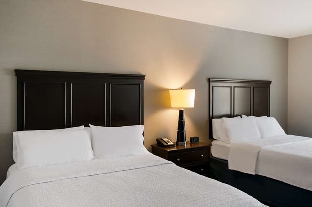 Images Hampton Inn & Suites Wilmington Christiana