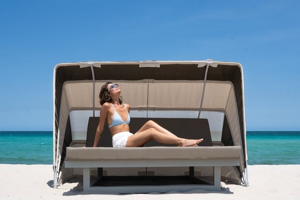 Images Kimpton Surfcomber Hotel by IHG
