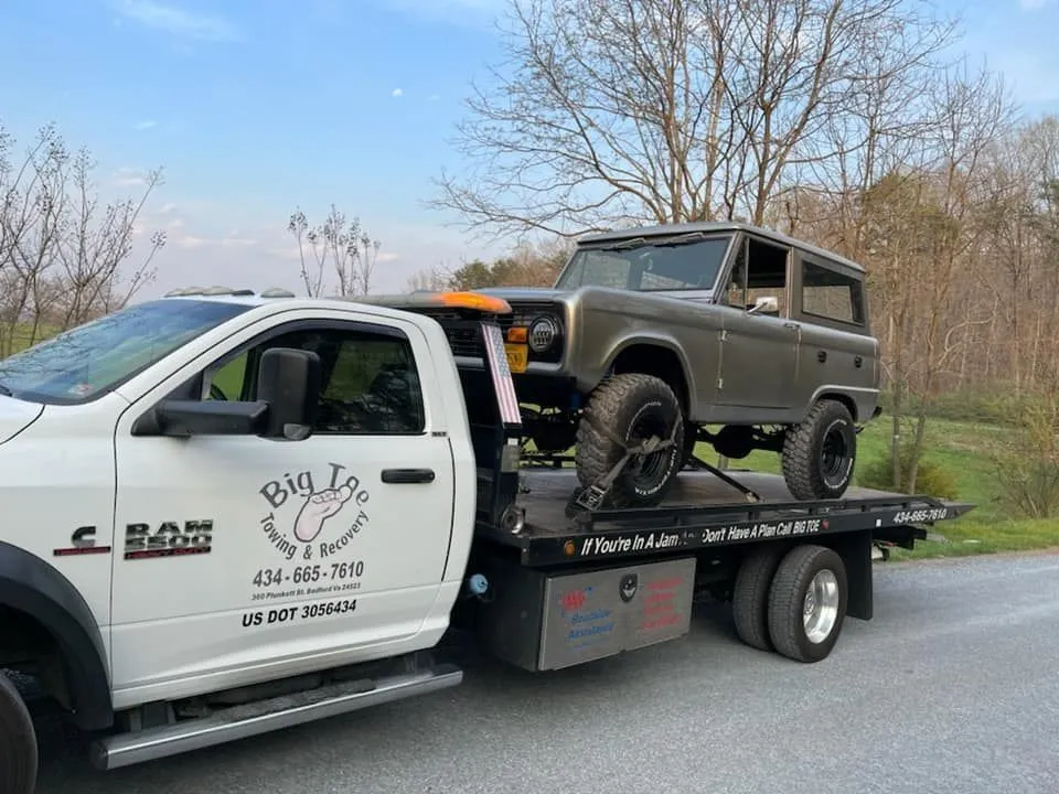 Big Toe Towing & Recovery Image