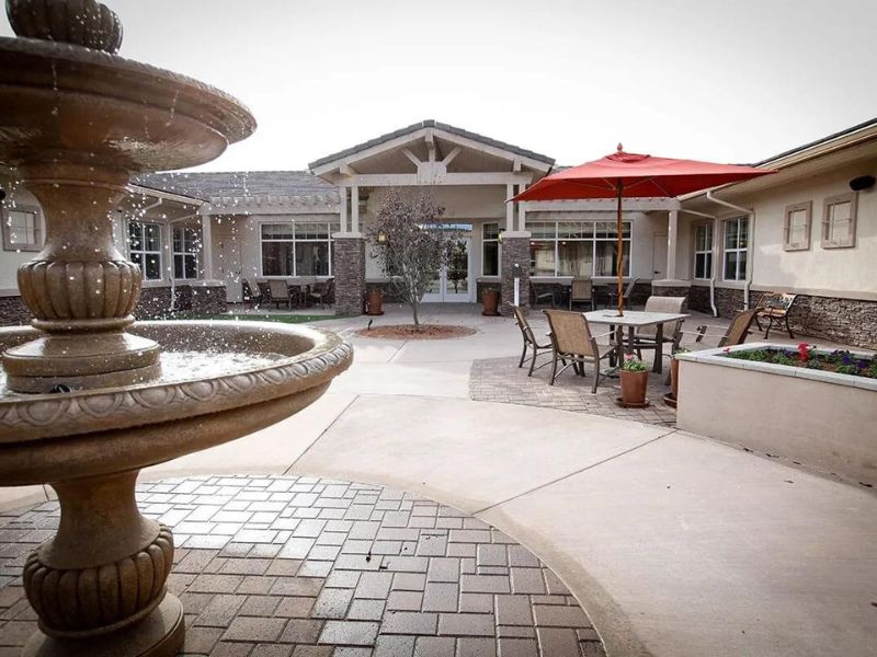 Image 6 | The Summit at Sunland Springs Assisted Living
