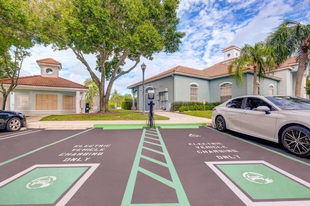 Images Royal St. George at the Villages Apartment Homes