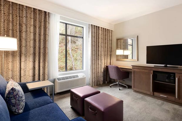 Images Hampton Inn & Suites Seattle/Renton
