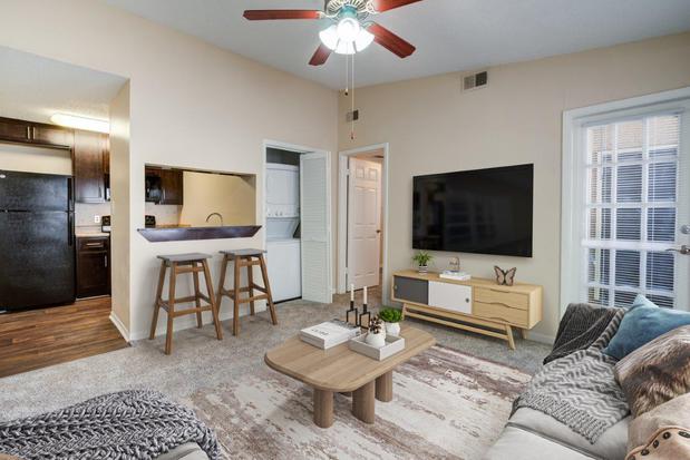 Images Tuscany Pointe at Tampa Apartment Homes