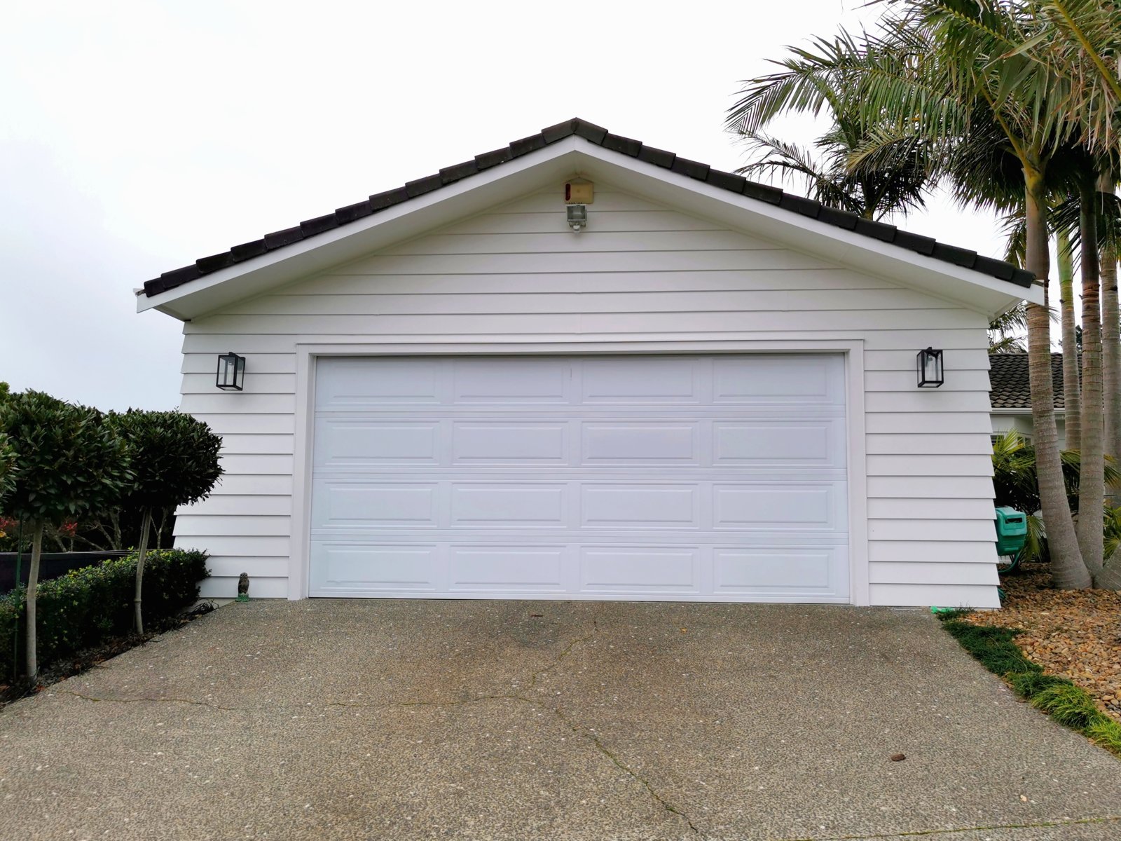 Garage Door Man