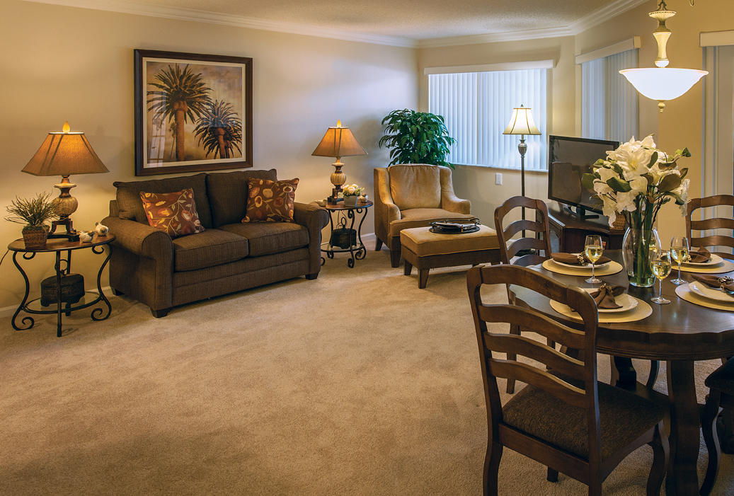 Five Star Premier Residences of Boca Raton apartment living room