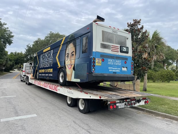 Images Lee's Towing & Recovery