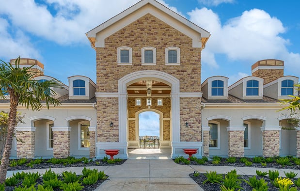 Images Lakeside Pointe Apartments & Townhomes