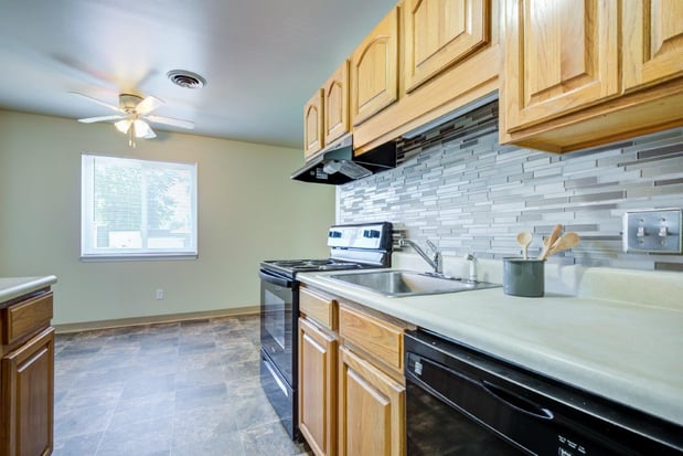 Images Newcastle Apartments & Townhomes