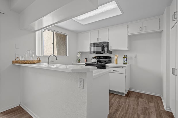 Images Highland Meadows Apartments