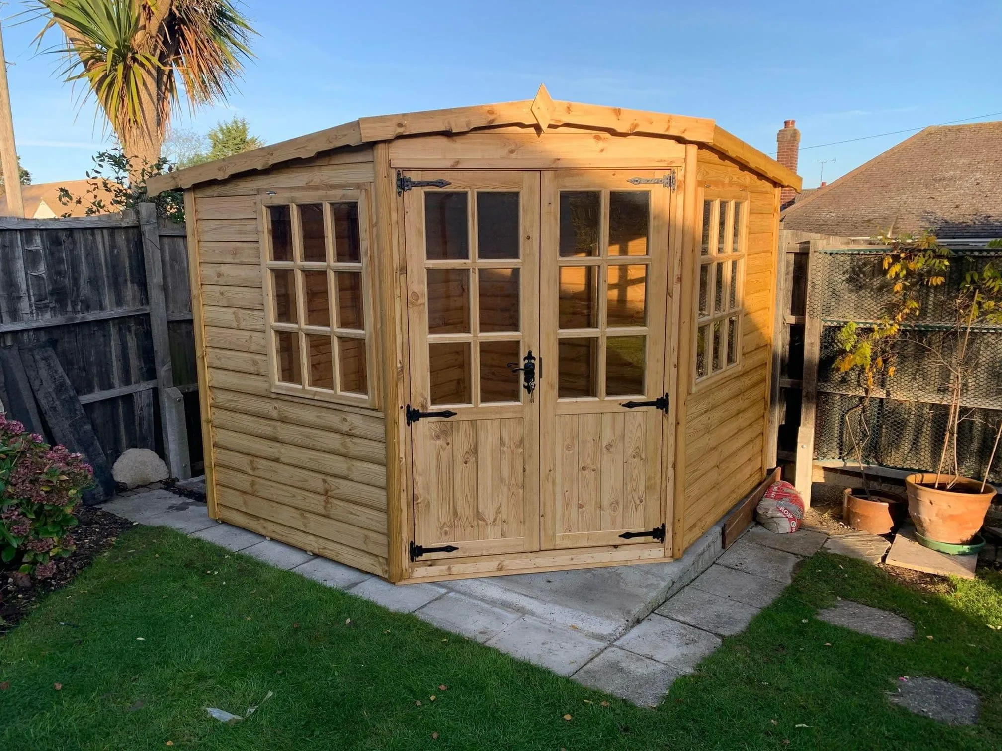 Images Herts Garden Buildings