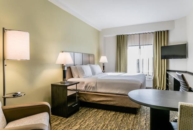 Images Candlewood Suites Hartford Downtown by IHG