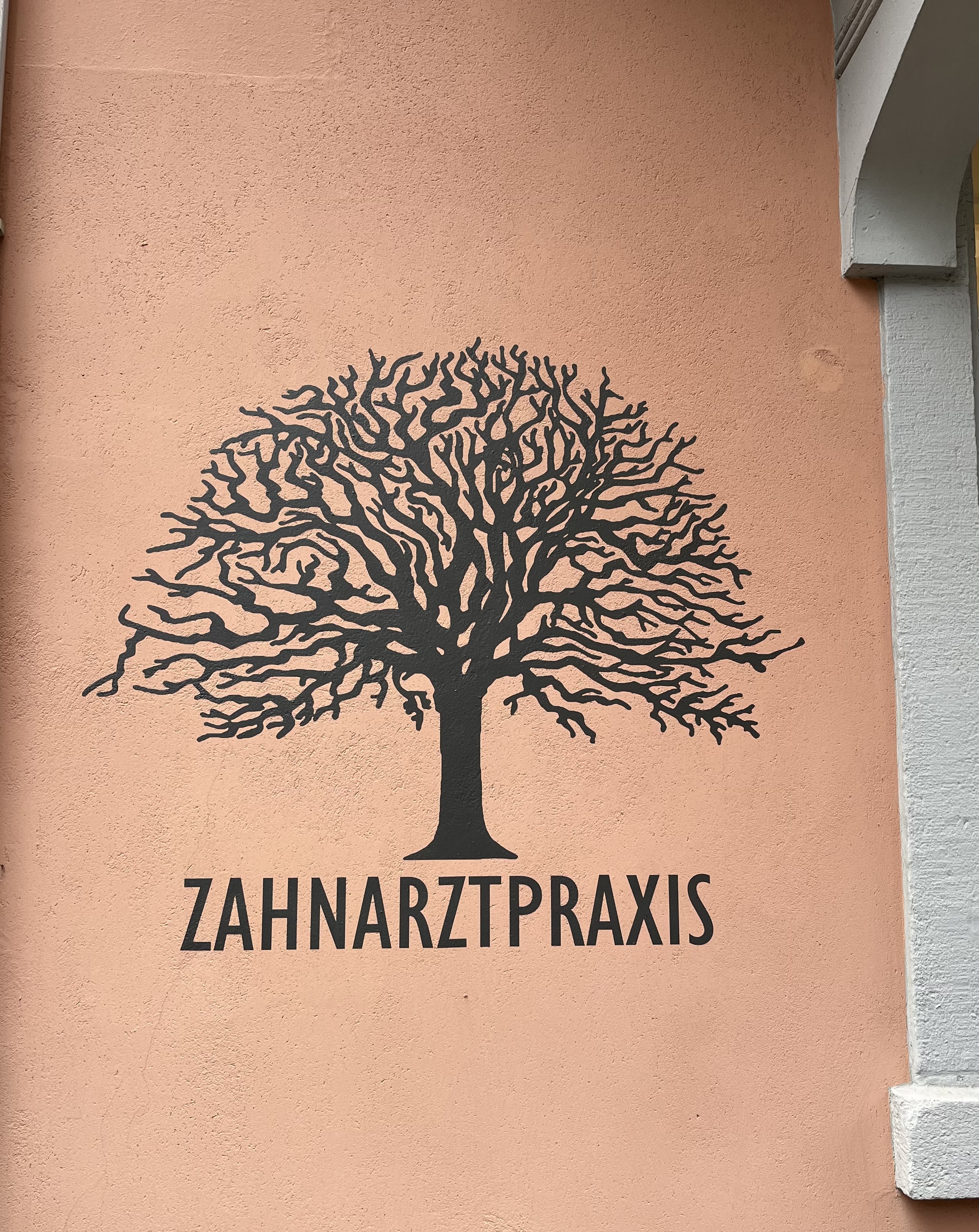 Zahnarztpraxis Am Stauffacher, Lutherstrasse 10 in Zürich