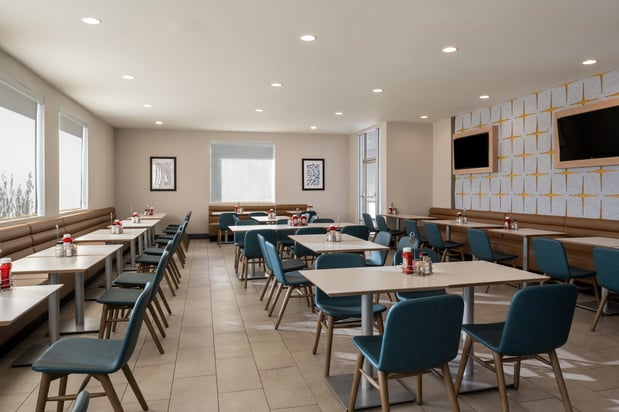 Images Holiday Inn Ontario by IHG