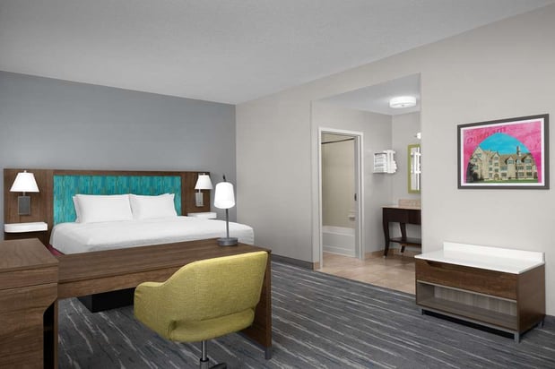 Images Hampton Inn & Suites Durham/North I-85