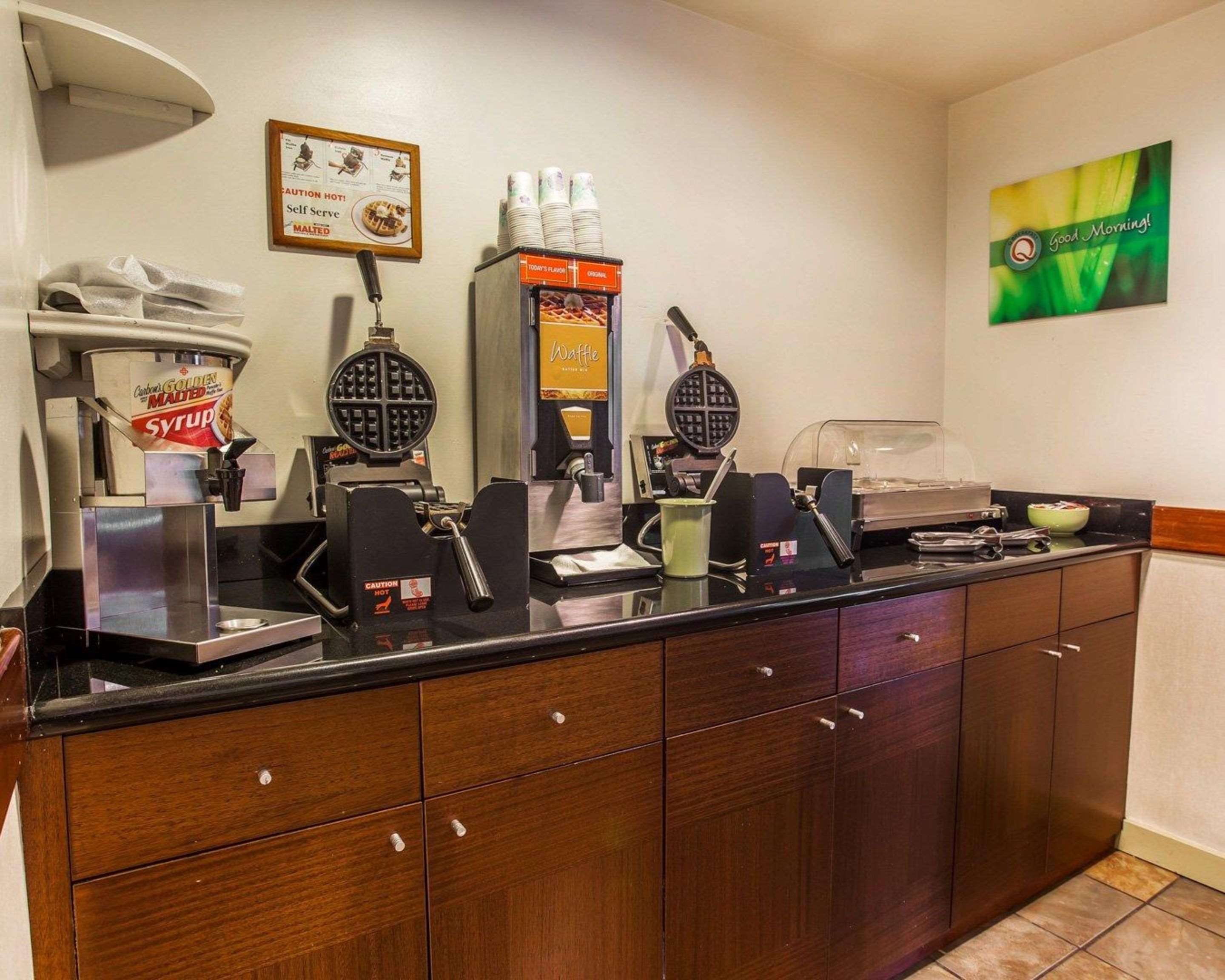 Breakfast counter