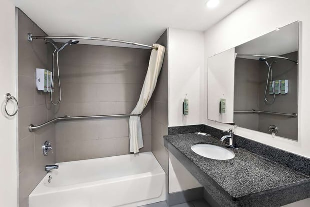 Images Best Western Luxbury Inn Fort Wayne